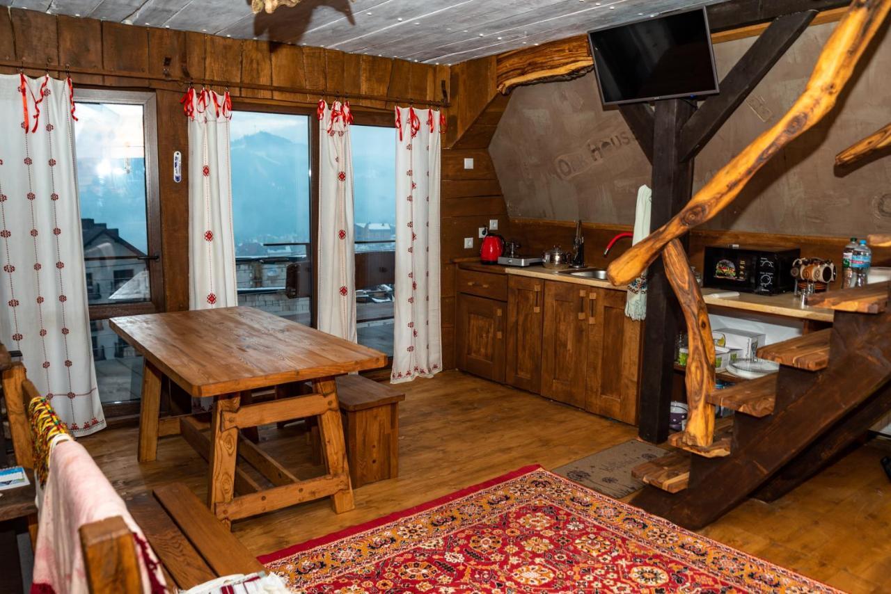 Oak House Appartement Palyanytsya Buitenkant foto